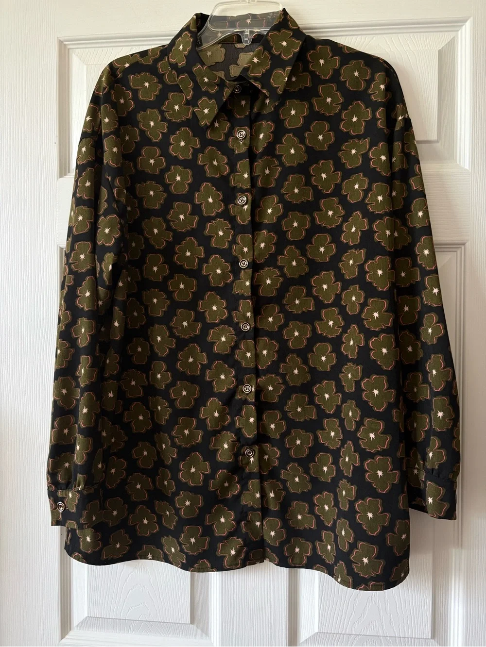 Women’s Floral Button-Down Shirt in Navy and Olive Size Large